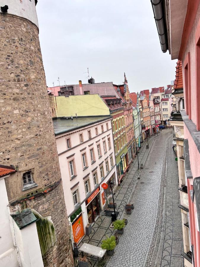 Apartament W Samym Centrum Jeleniej Gory Jelenia Góra Exteriör bild