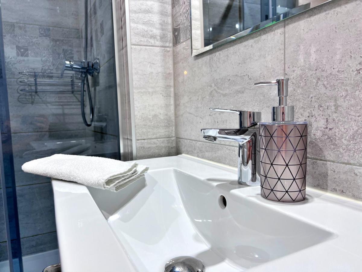 Apartament W Samym Centrum Jeleniej Gory Jelenia Góra Exteriör bild