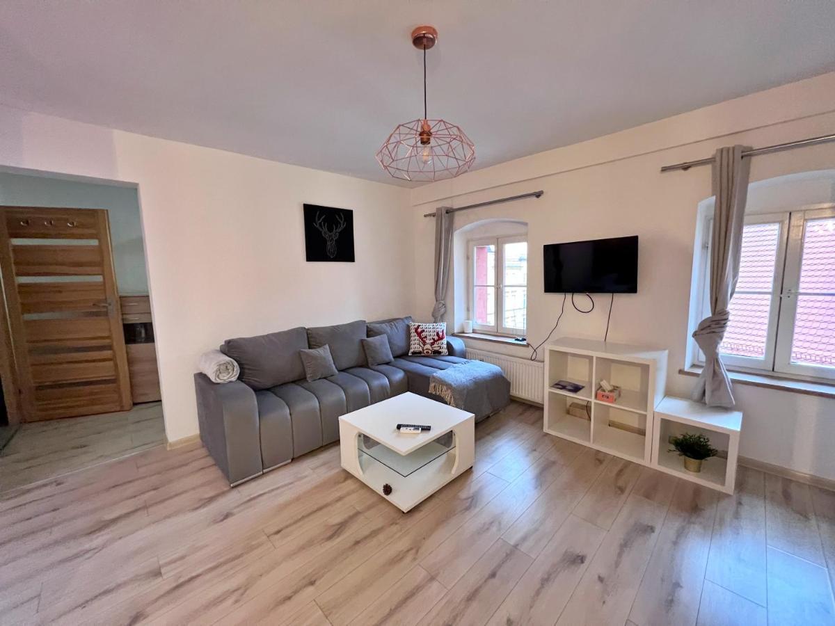 Apartament W Samym Centrum Jeleniej Gory Jelenia Góra Exteriör bild